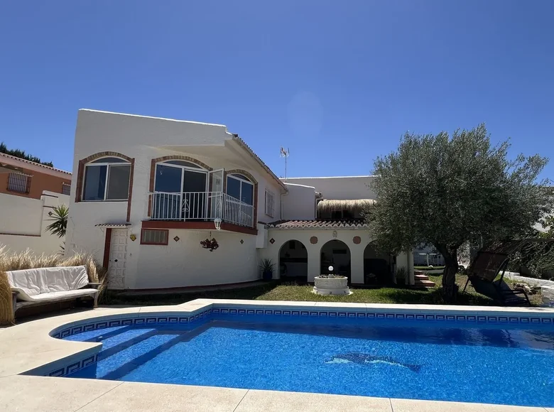 Haus 3 Schlafzimmer 190 m² Alhaurin el Grande, Spanien