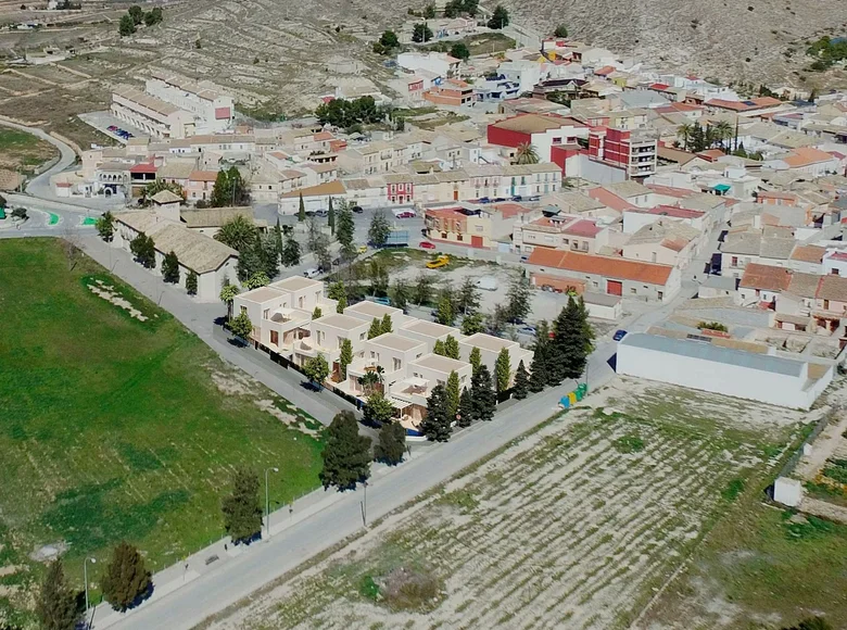 Villa de tres dormitorios 137 m² Hondón de las Nieves, España