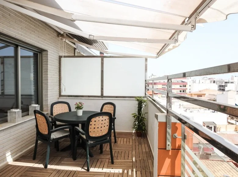 Wohnung 3 Schlafzimmer 75 m² Ischewsk, Russland