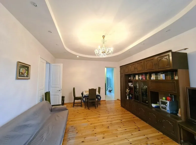 Mieszkanie 3 pokoi 82 m² Ryga, Łotwa