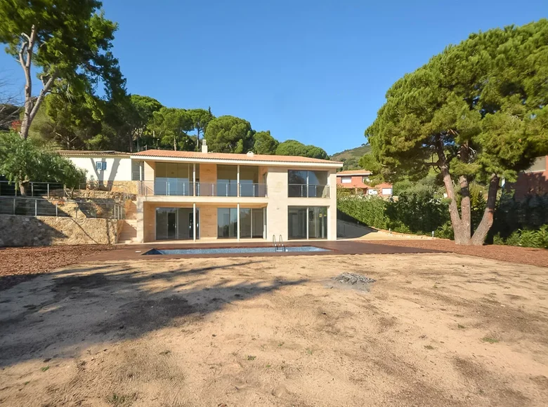 4 bedroom house 454 m² Cabrera de Mar, Spain