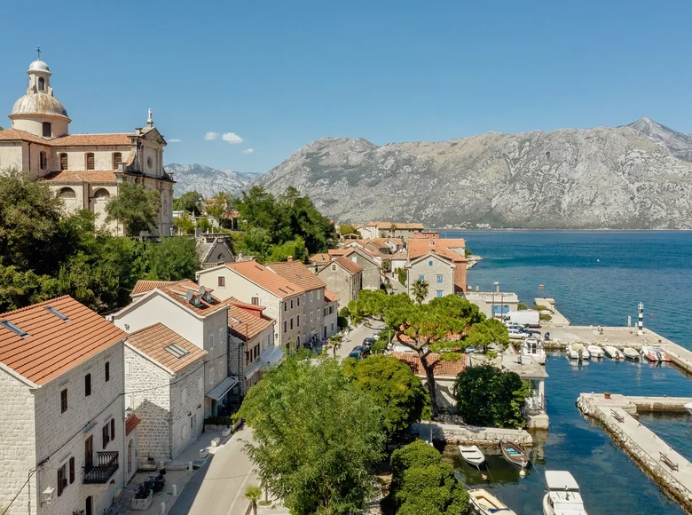Haus 5 zimmer 120 m² Prcanj, Montenegro