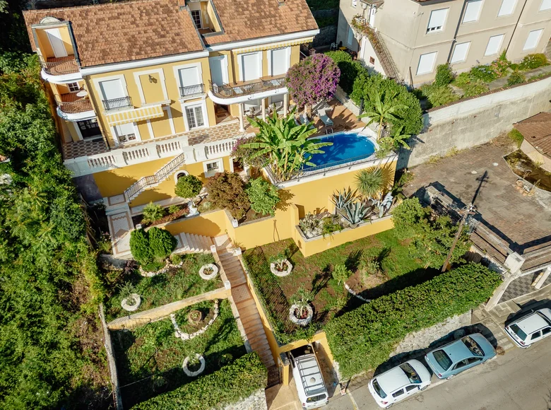 Willa 14 pokojów 247 m² Czarnogóra, Czarnogóra
