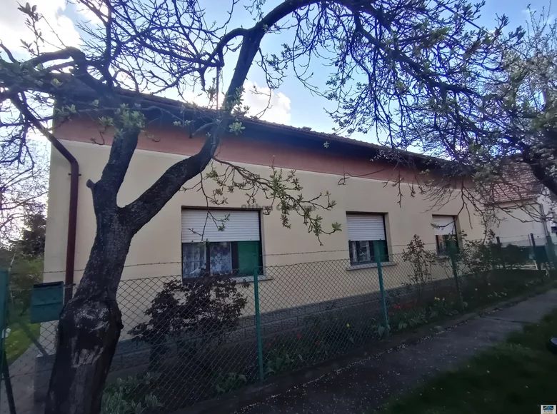 Casa 3 habitaciones 84 m² Maglod, Hungría