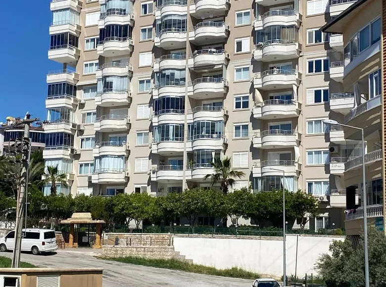 Mieszkanie 3 pokoi 115 m² Alanya, Turcja