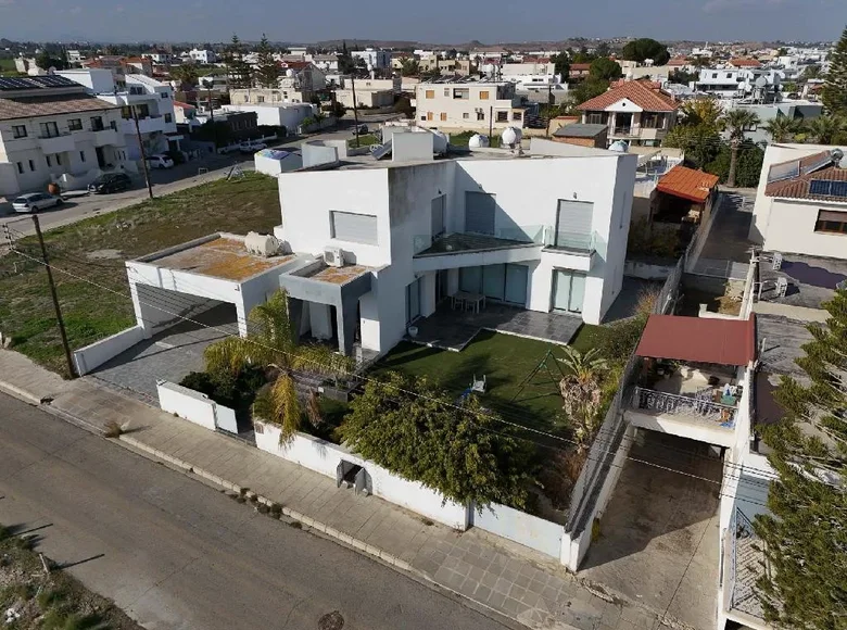 Haus 5 Schlafzimmer 300 m² Lakatamia, Zypern