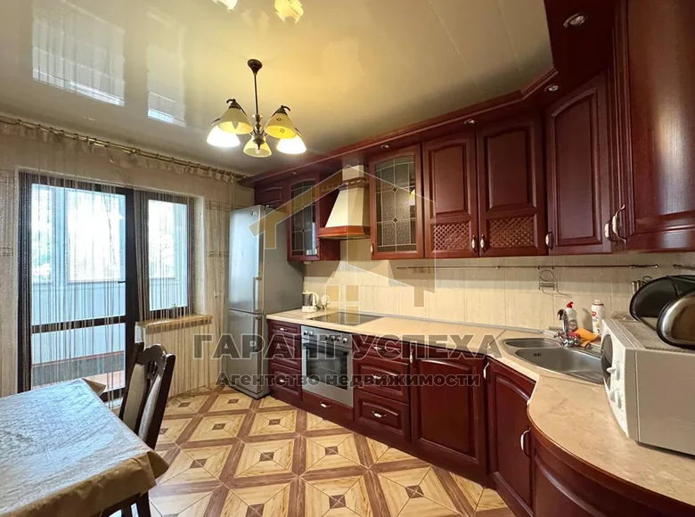 2 room apartment 64 m² Brest, Belarus