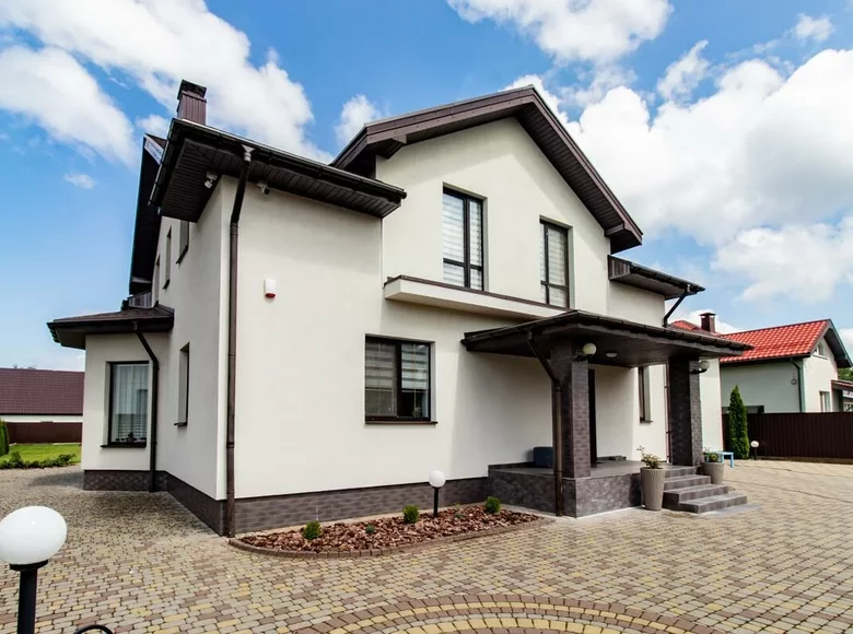 Dom 248 m² Kalodishchy, Białoruś