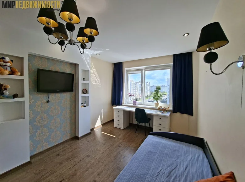 Квартира 2 комнаты 80 м² Минск, Беларусь