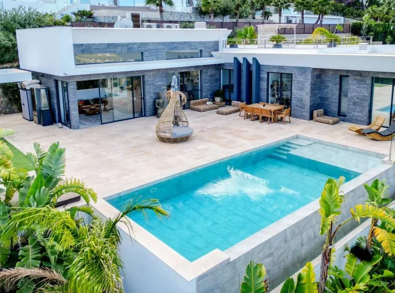 4 bedroom Villa 281 m² Xabia Javea, Spain