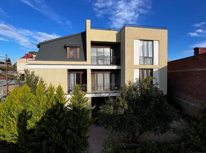 6 bedroom house  Tbilisi, Georgia
