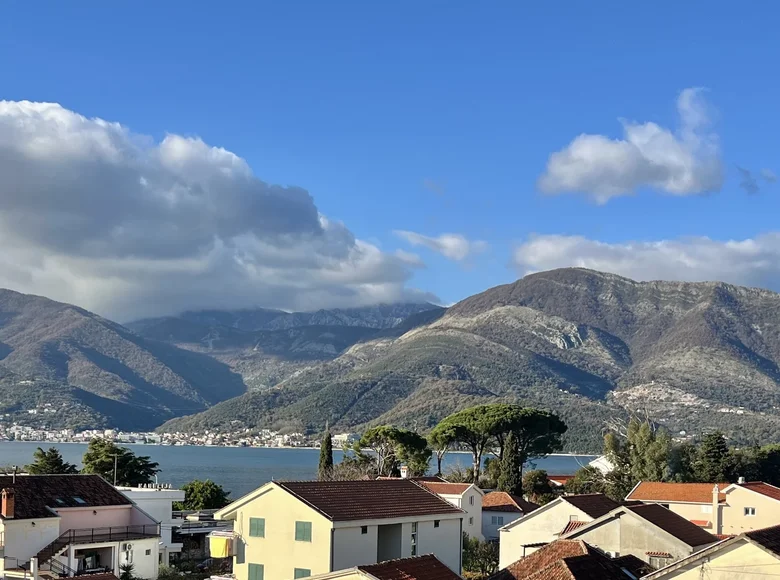 Apartamento 2 habitaciones 147 m² Donja Lastva, Montenegro