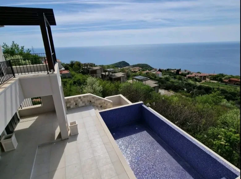 4 bedroom Villa 420 m² Budva, Montenegro