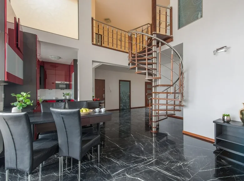 Mieszkanie 6 pokojów 189 m² Warszawa, Polska