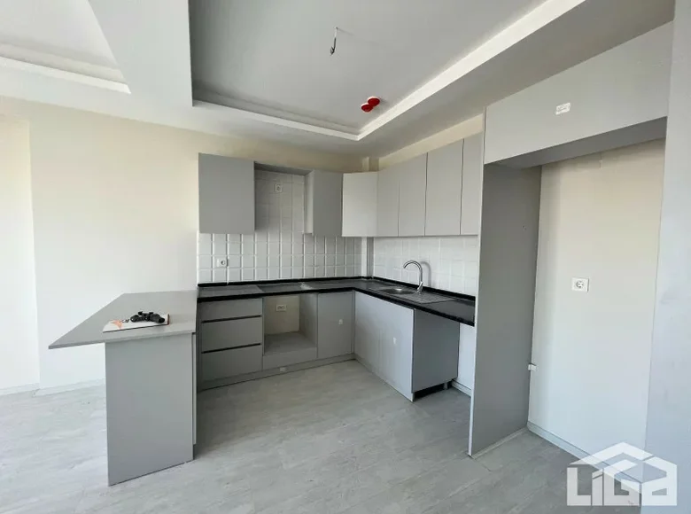 Квартира 2 комнаты 75 м² Эрдемли, Турция