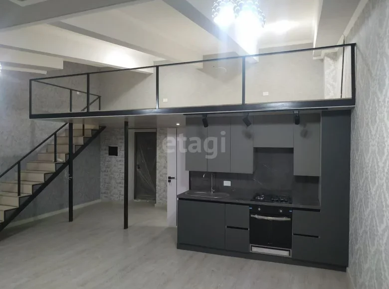 Kvartira 3 xonalar 72 m² Samarqandda