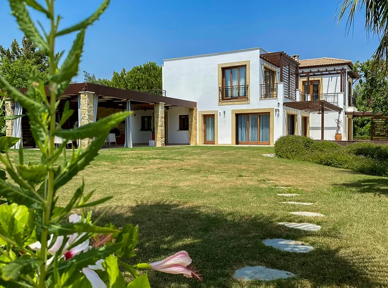 Willa 6 pokojów 300 m² Pafos, Cypr