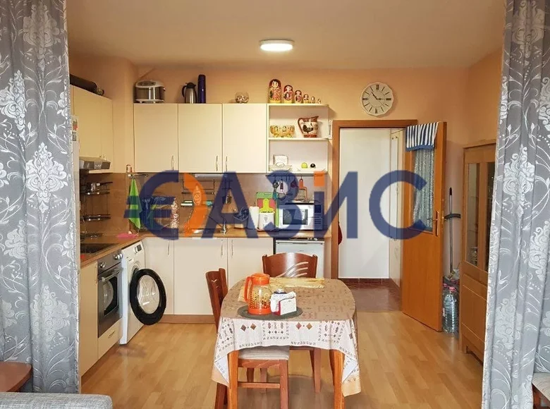 2 bedroom apartment 100 m² Byala, Bulgaria