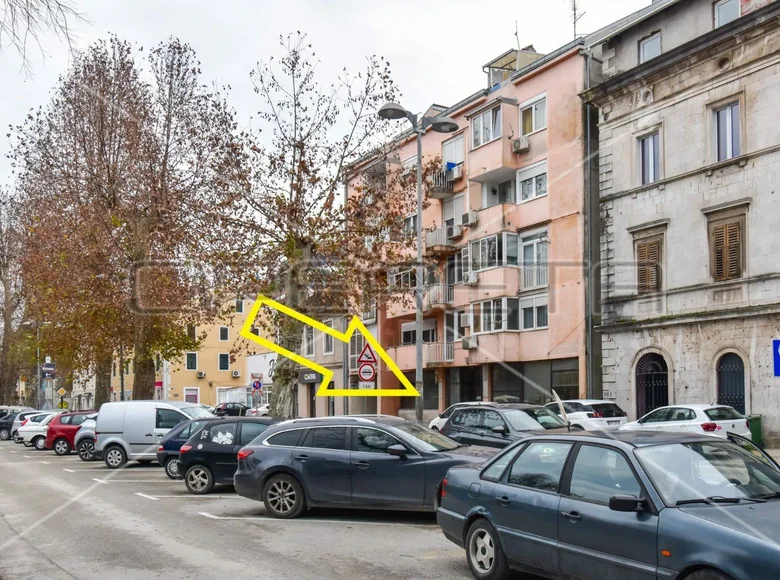 Propriété commerciale 130 m² à Metkovic, Croatie