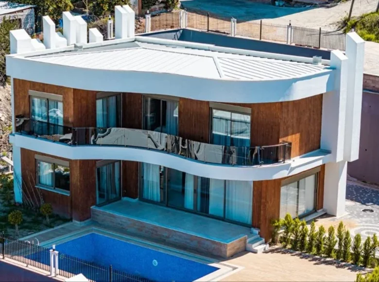 4 bedroom Villa 250 m² Çıplaklı, Turkey