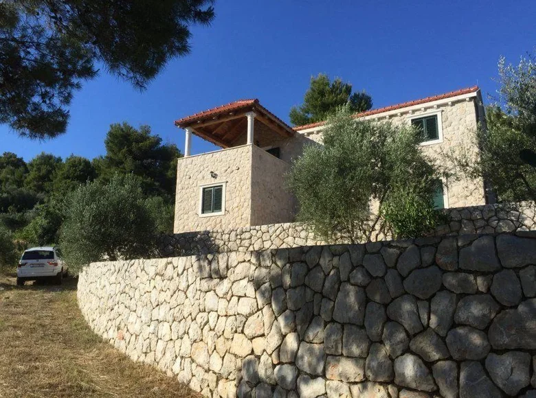 Villa de 4 dormitorios 170 m², Todos los paises