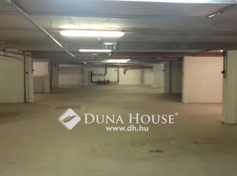 Propiedad comercial 539 m² en Debreceni jaras, Hungría