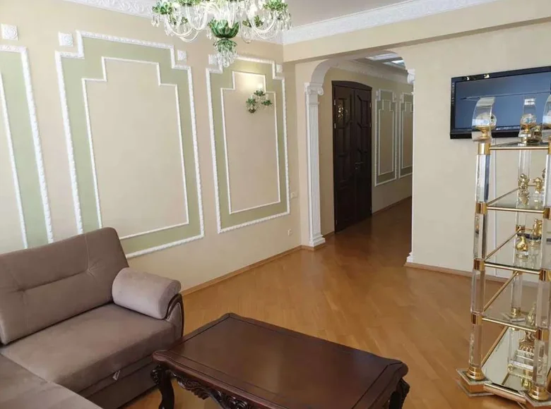 Mieszkanie 2 pokoi 95 m² Odessa, Ukraina