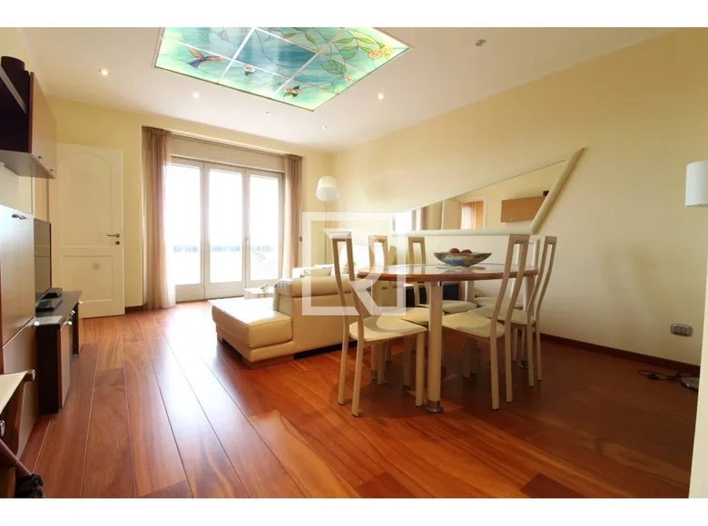 Stadthaus 7 zimmer  Bertinoro, Italien