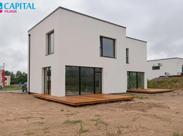 Casa 104 m² Raisteniskes, Lituania