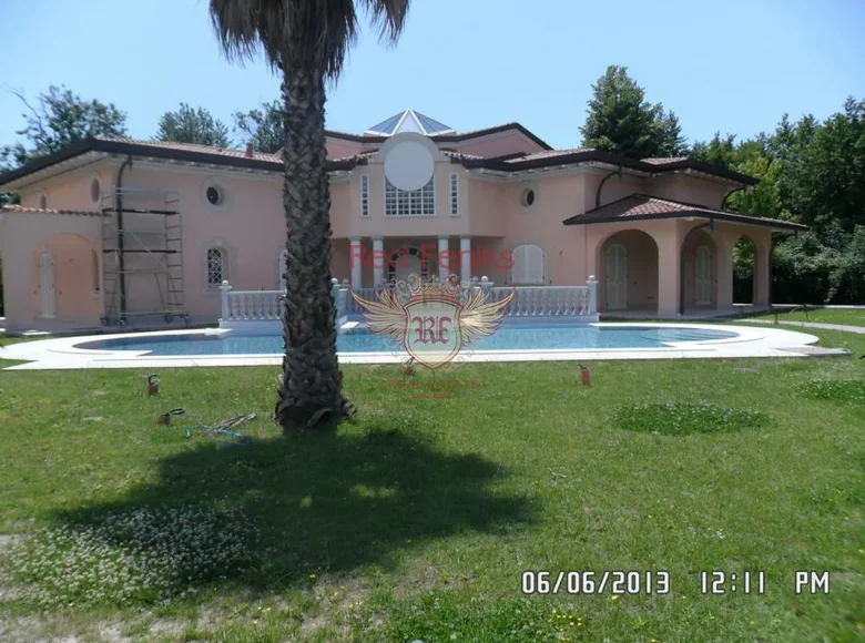 Villa 650 m² Forte dei Marmi, Italy