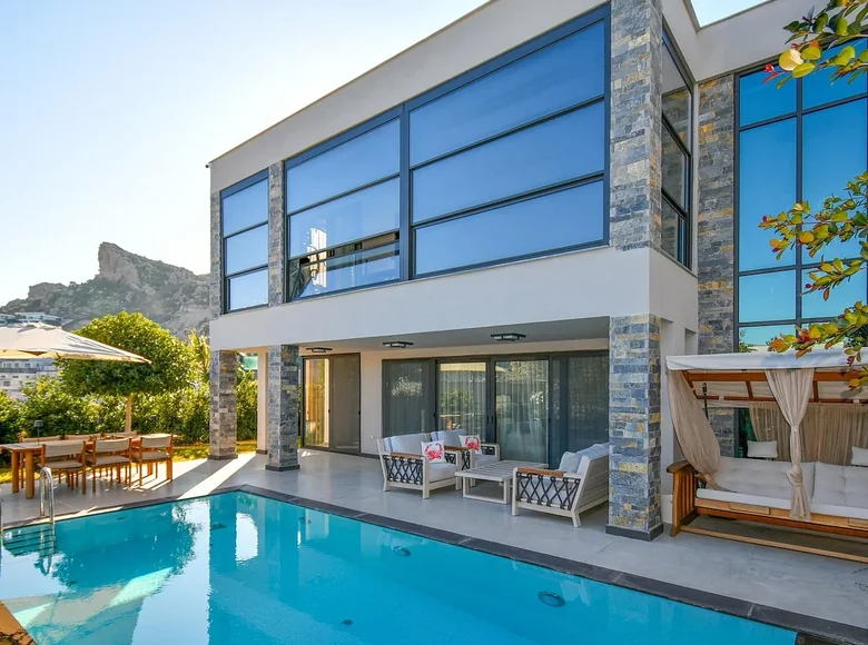 4 bedroom Villa 290 m² Gundogan, Turkey