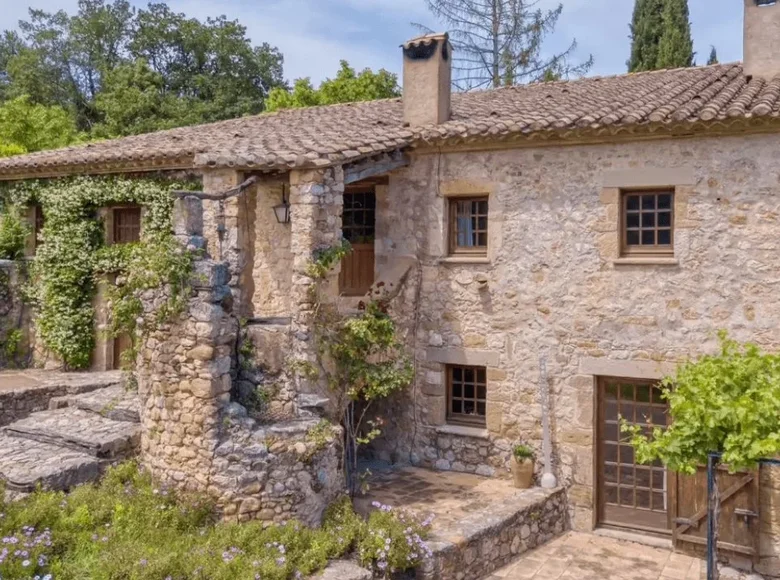 villa de 5 dormitorios 658 m² Lladó, Španjolska