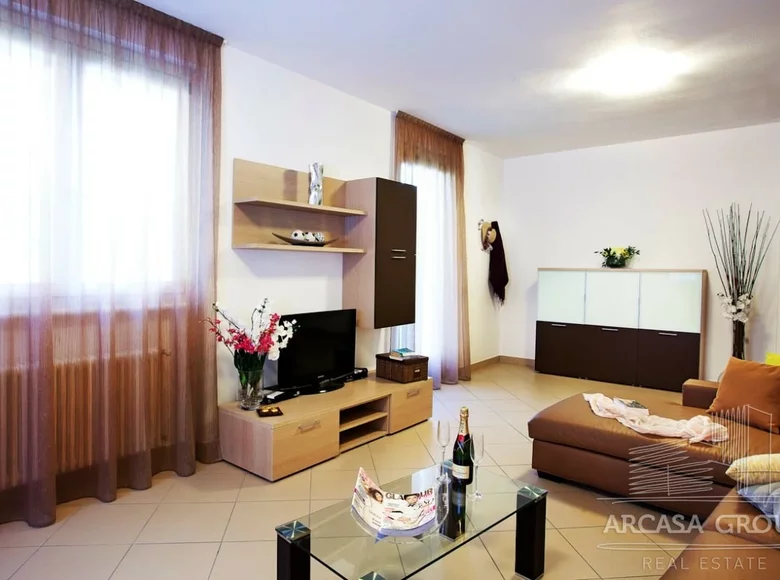  3 habitaciones 189 m² Griante, Italia