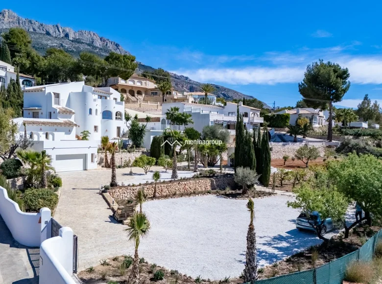 5 bedroom villa 273 m² Altea, Spain