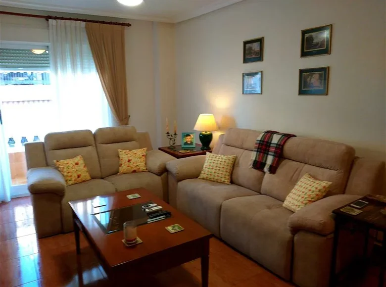 4 bedroom apartment 120 m² Torrevieja, Spain