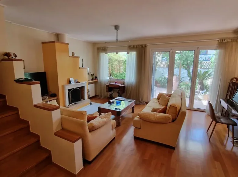 3 bedroom townthouse 162 m² Athens, Greece