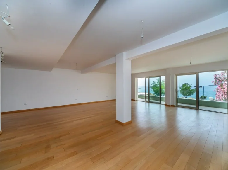 Mieszkanie 3 pokoi 165 m² Rafailovici, Czarnogóra