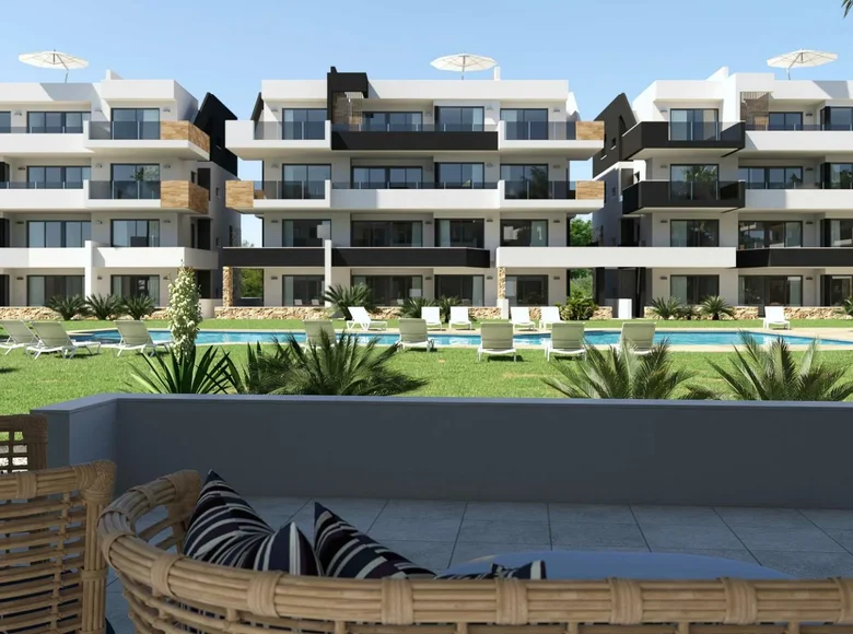 Mieszkanie 2 pokoi 75 m² Orihuela, Hiszpania