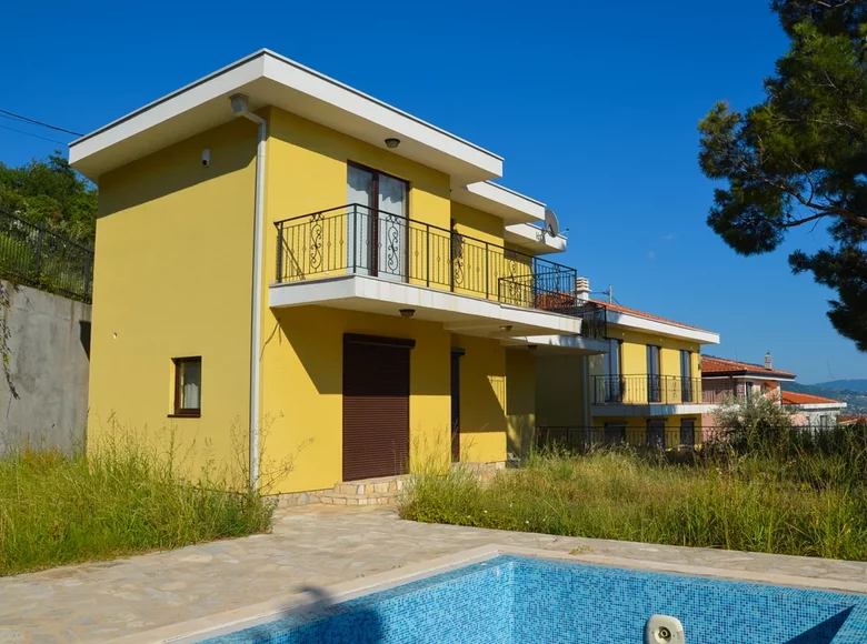 Casa 4 habitaciones 216 m² Podgorica, Montenegro