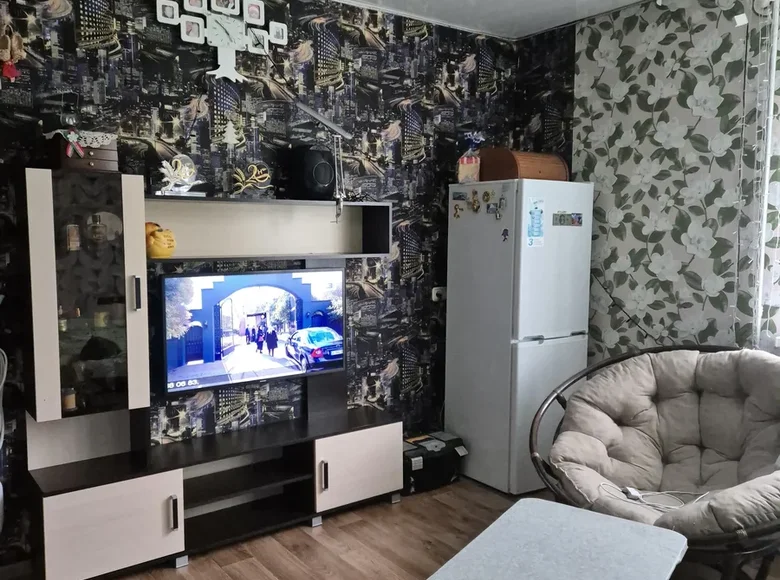 5 room apartment 99 m² Enierhietykau, Belarus