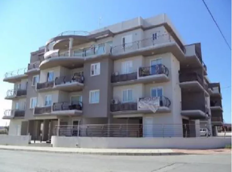 Investment 879 m² in Lakatamia, Cyprus
