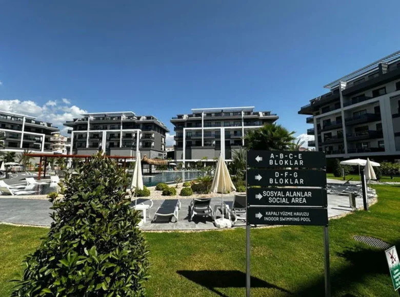 Квартира 4 спальни 160 м² Оба, Турция