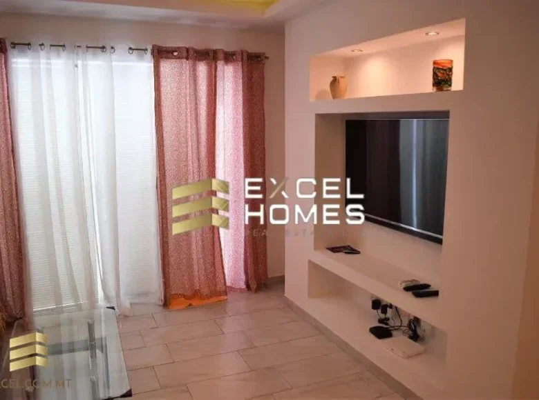 Attique 2 chambres  en Mosta, Malte