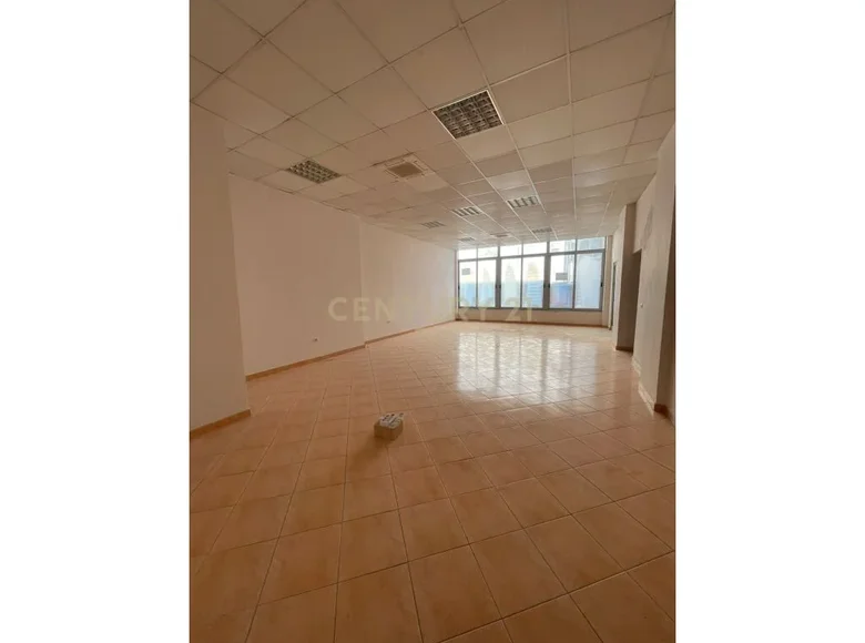 Commercial property 80 m² in Durres, Albania