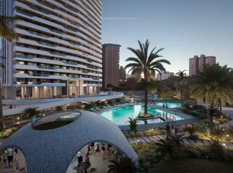 Mieszkanie 3 pokoi 129 m² Benidorm, Hiszpania