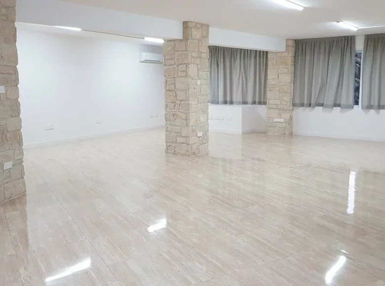 Sklep 450 m² Limassol, Cyprus