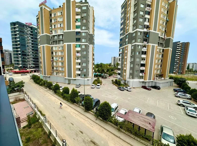 2 bedroom apartment 77 m² Mezitli, Turkey