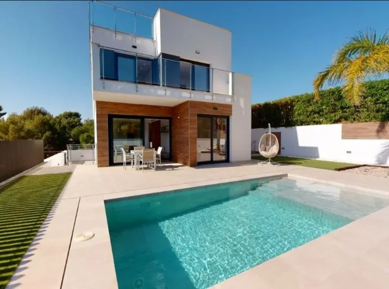 Villa de tres dormitorios 141 m² Alfaz del Pi, España