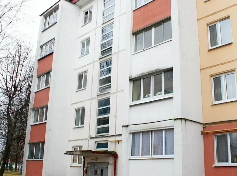 Wohnung 2 Zimmer 47 m² Maladsetschna, Weißrussland