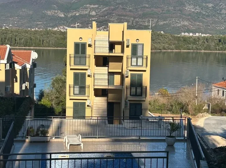 Apartment 98 m² Tivat, Montenegro